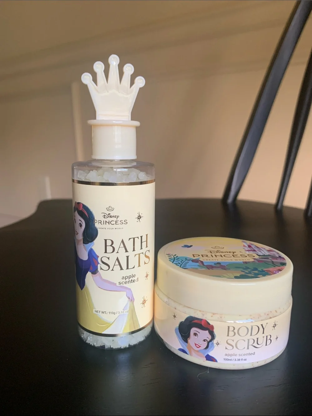 Disney Princess Luxurious Mini Bath Set - Body Scrub & Bath Salts - Choose 1 Set